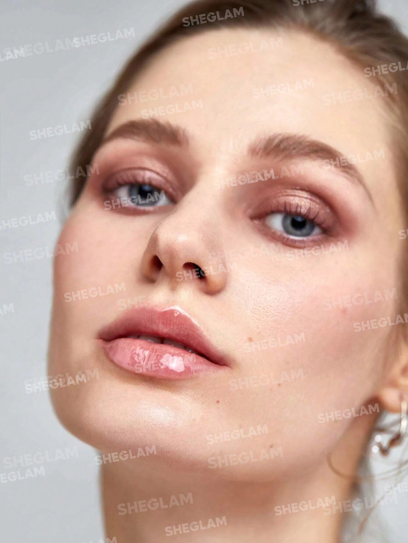SHEGLAM Hot Goss Plumping Lip Gloss-Oh Em Gee