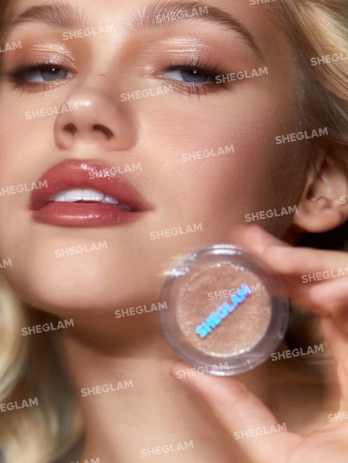 SHEGLAM Enigma Sparkly Eyeshadow-Stunner
