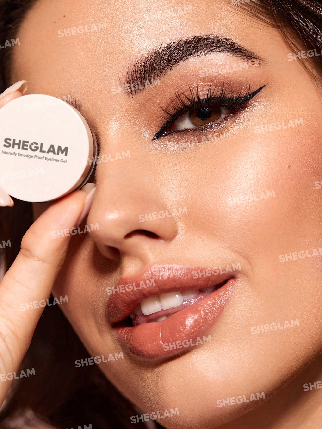 SHEGLAM Intensify Smudge-Proof Eyeliner Gel-Black